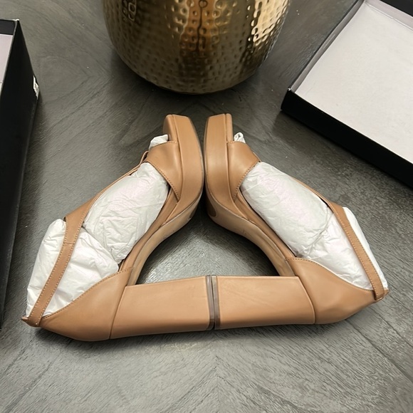 27 EDIT Naturalizer Jae Leather T-Strap Platform Dress Sandals - Picture 8 of 11